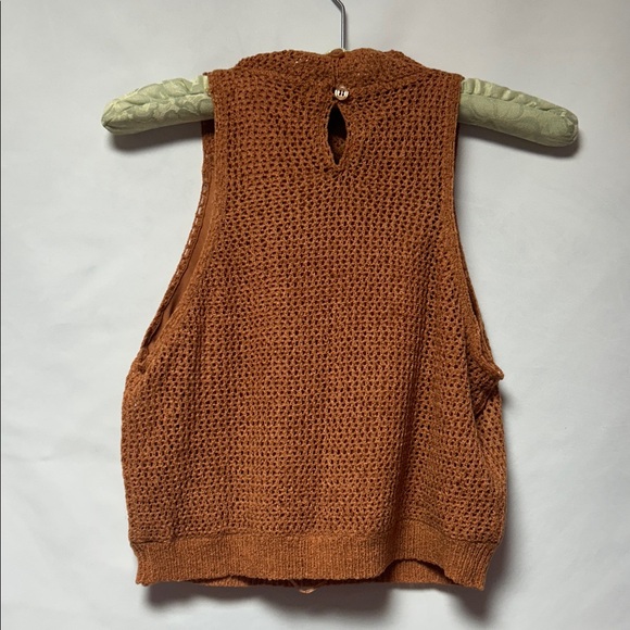 BCBGMAXAZRIA Crochet Knit Tank Top – Sunbaked Rust | Size S | NWT - Picture 6 of 9